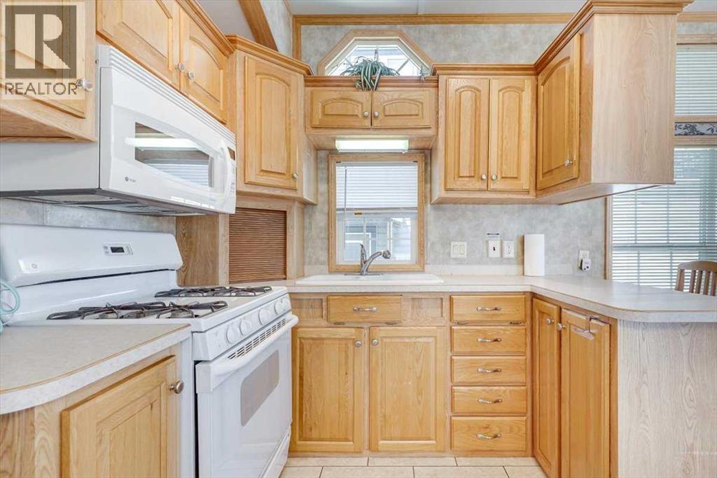 25054 South Pine Lake Road, Rural Red Deer County