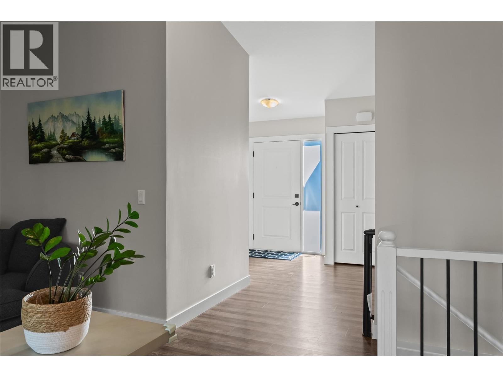  530 Muir Road, Fintry