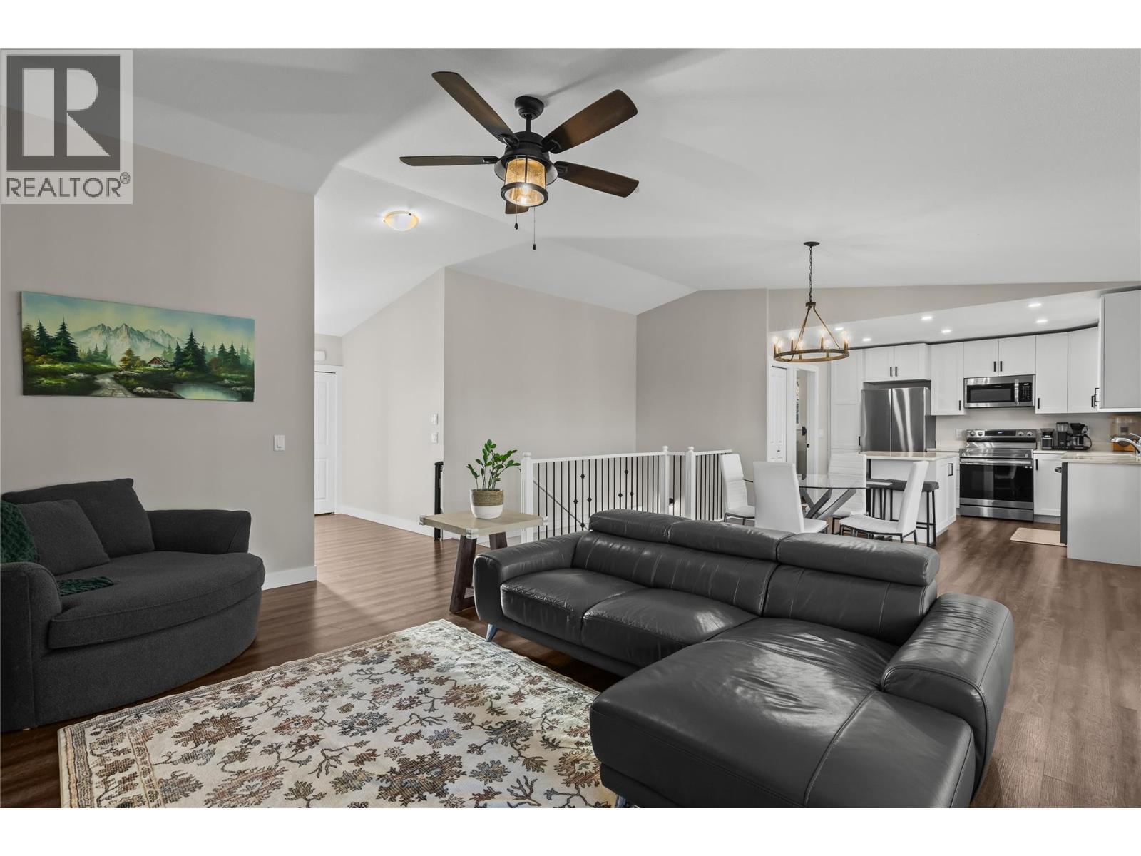  530 Muir Road, Fintry