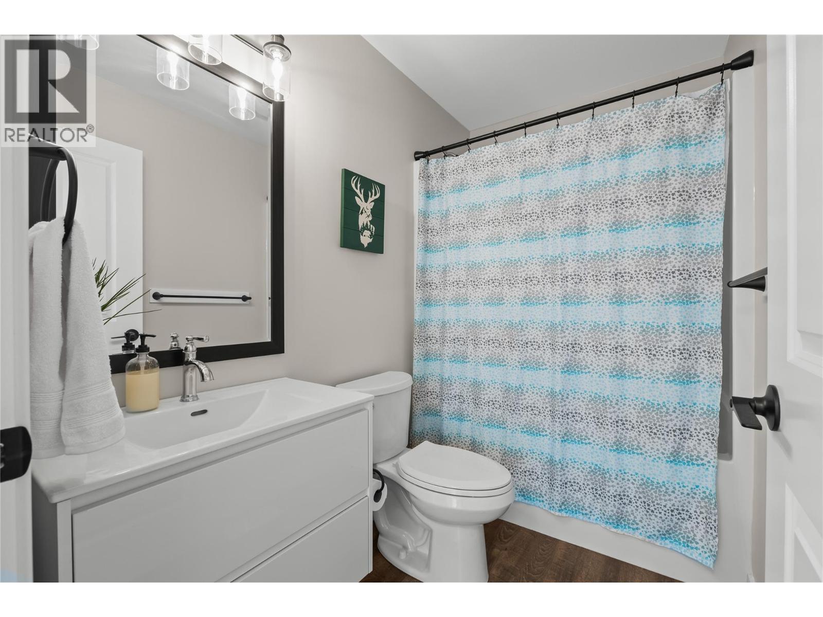  530 Muir Road, Fintry