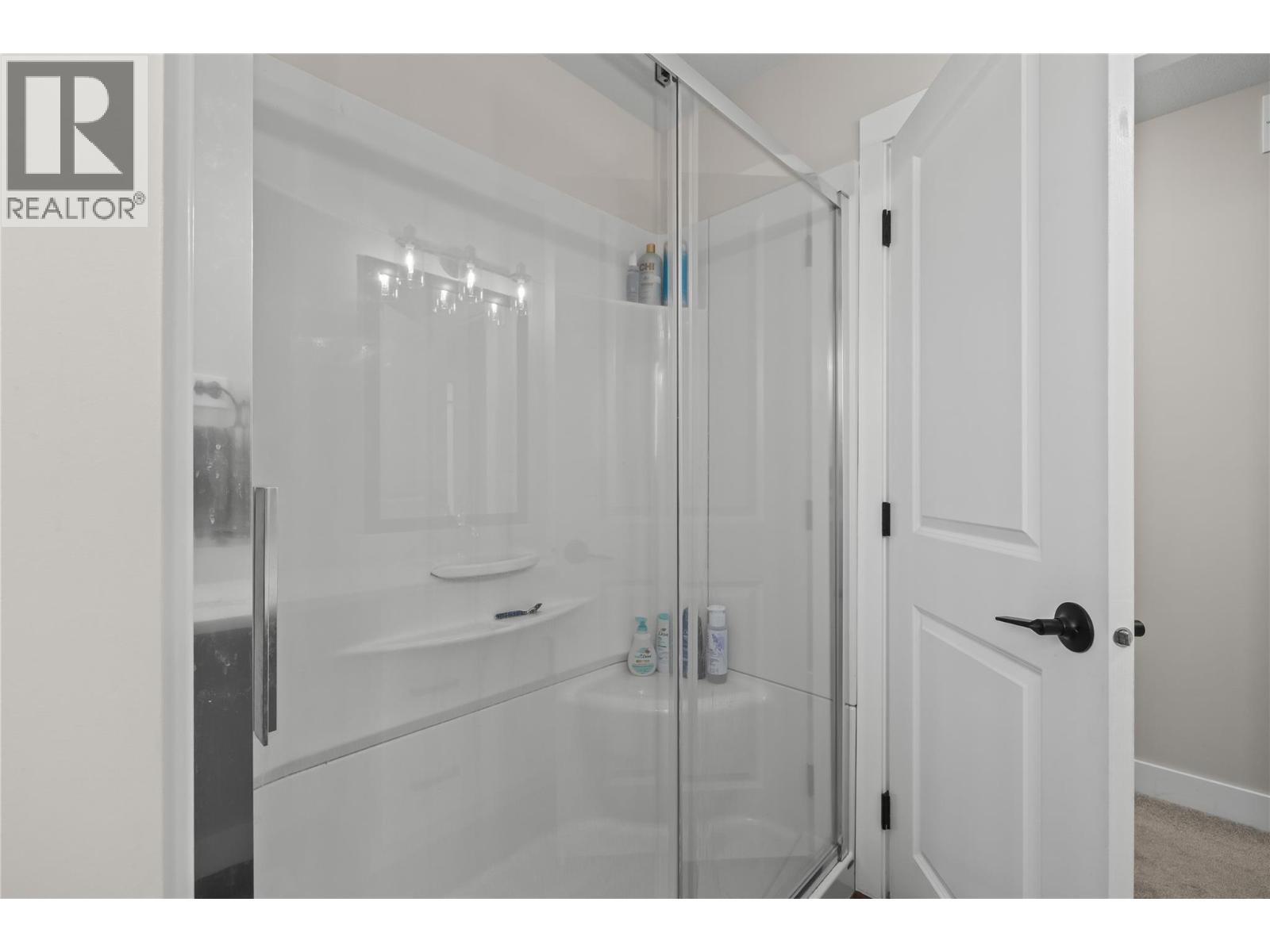  530 Muir Road, Fintry