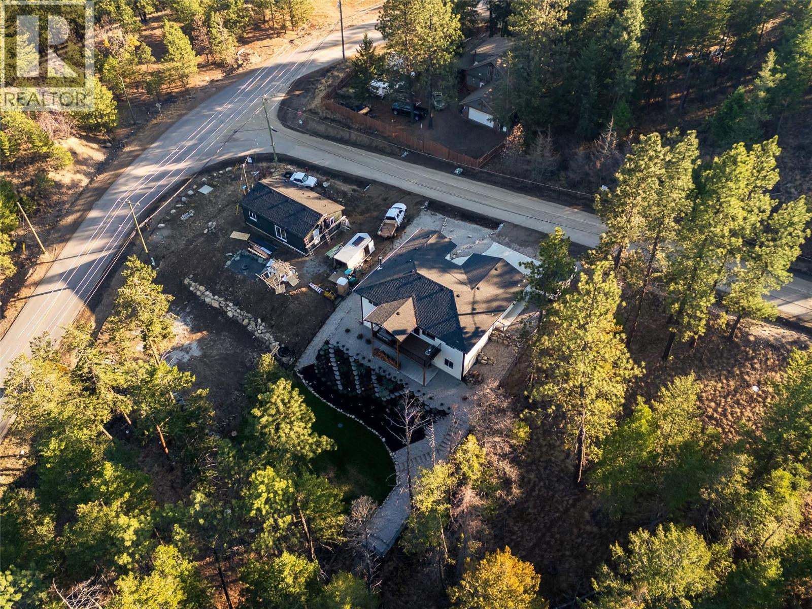  530 Muir Road, Fintry