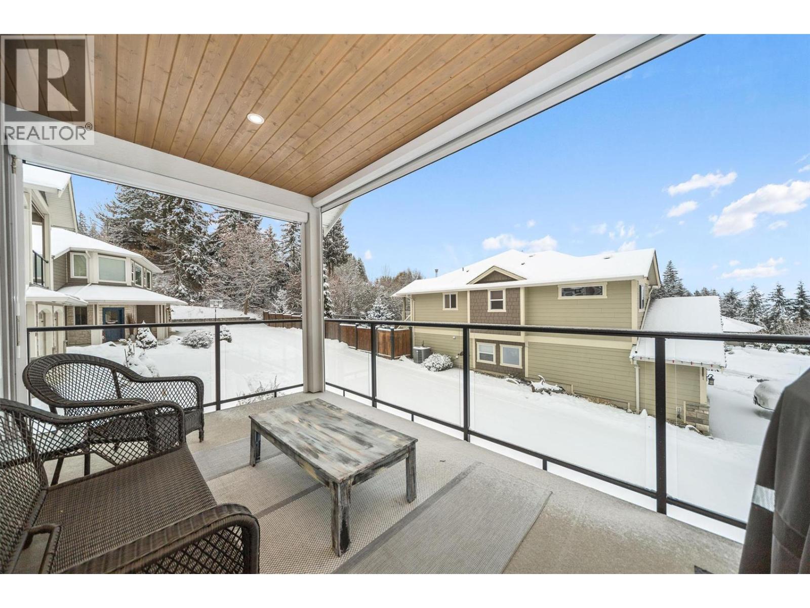 19 1581 20 Street Northeast, Salmon Arm