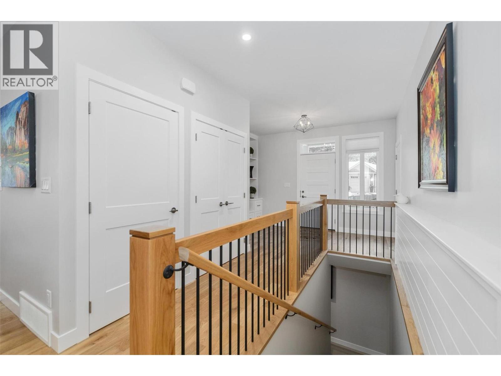 #19 1581 20 Street NE - 30
