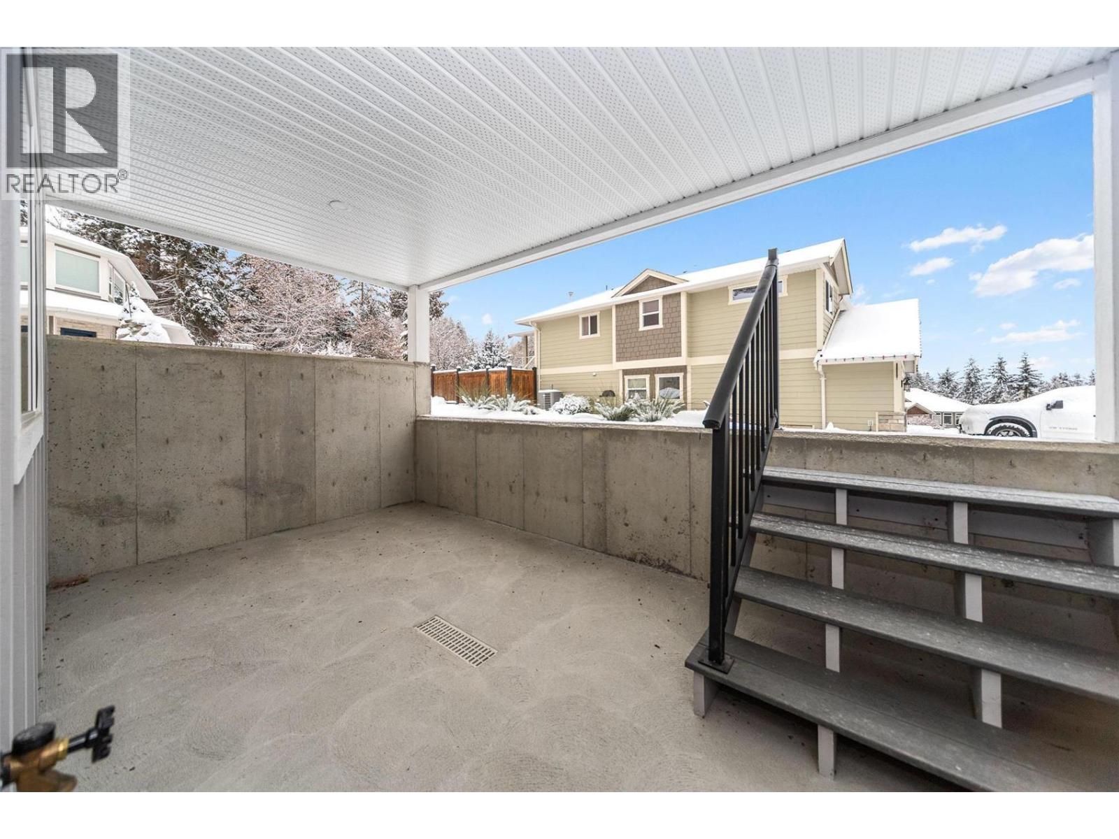 19 1581 20 Street Northeast, Salmon Arm