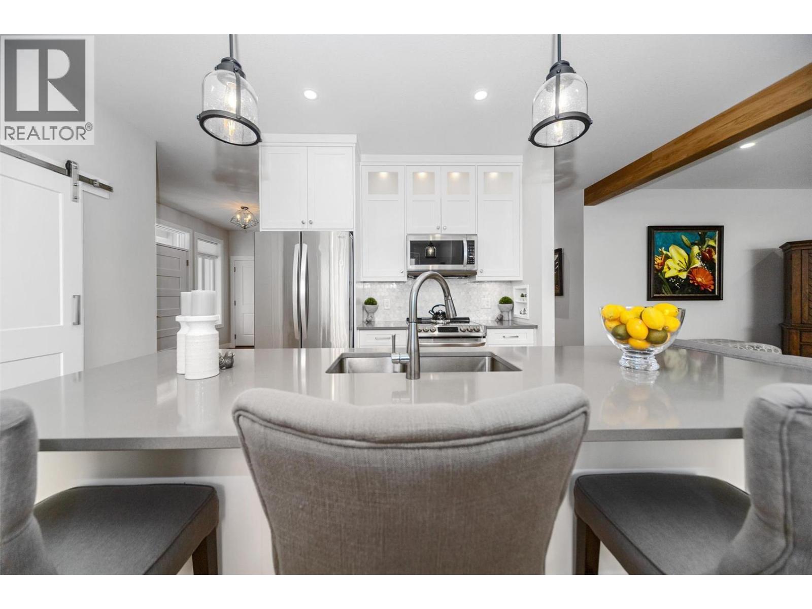 #19 1581 20 Street NE - 5