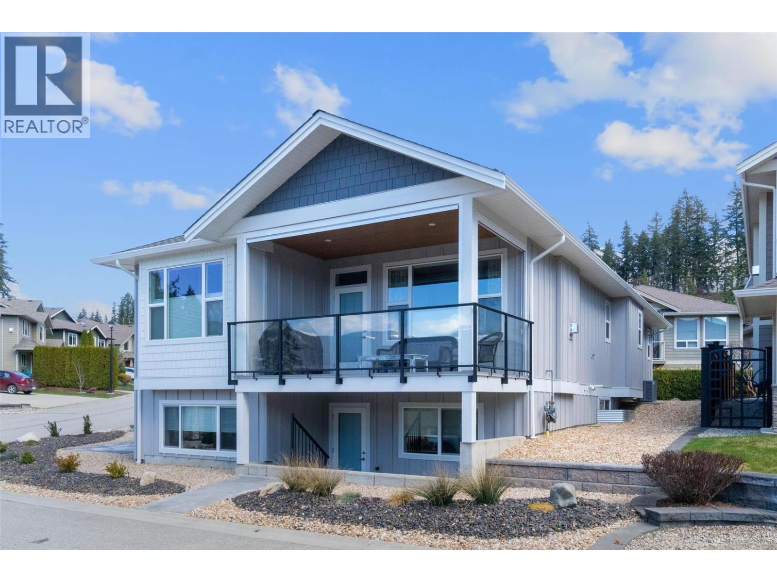 19 1581 20 Street Northeast, Salmon Arm