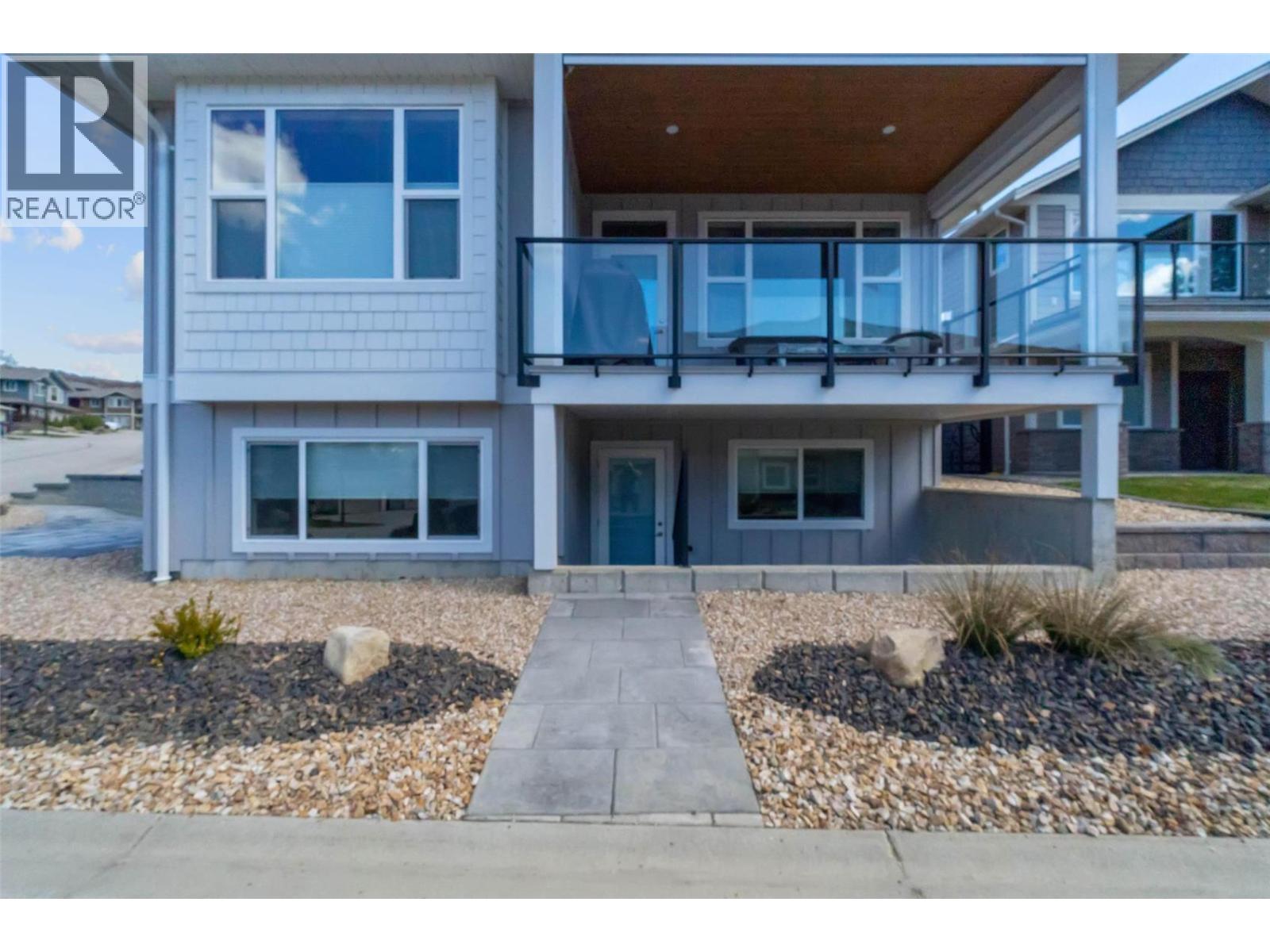 19 1581 20 Street Northeast, Salmon Arm