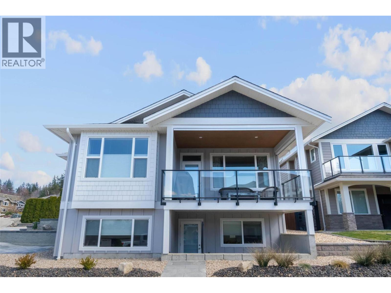 19 1581 20 Street Northeast, Salmon Arm