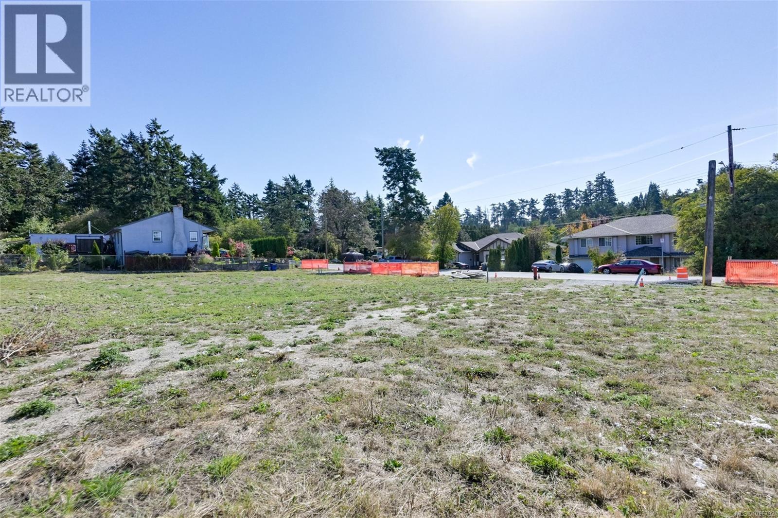  710 Violet Avenue, Saanich