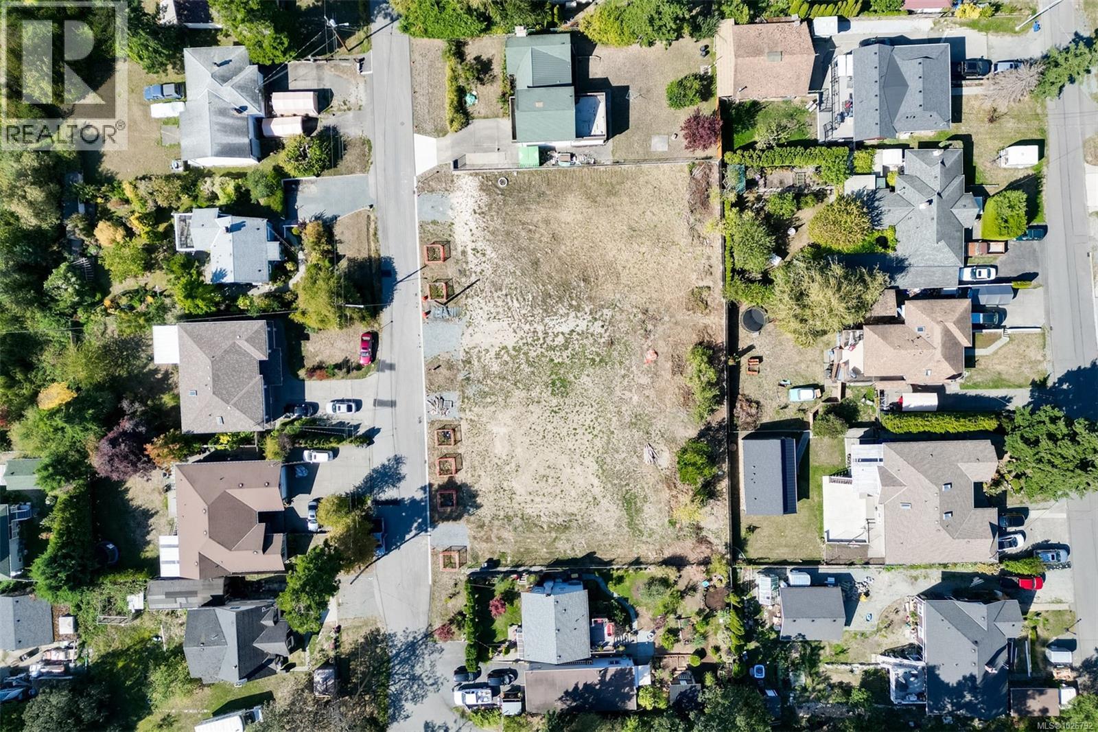  710 Violet Avenue, Saanich