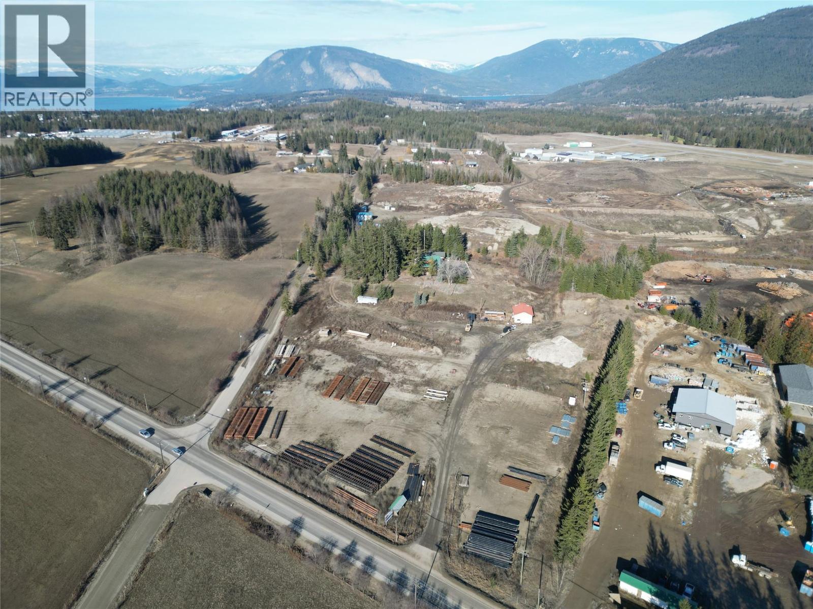  3030 40 Street Southeast, Salmon Arm