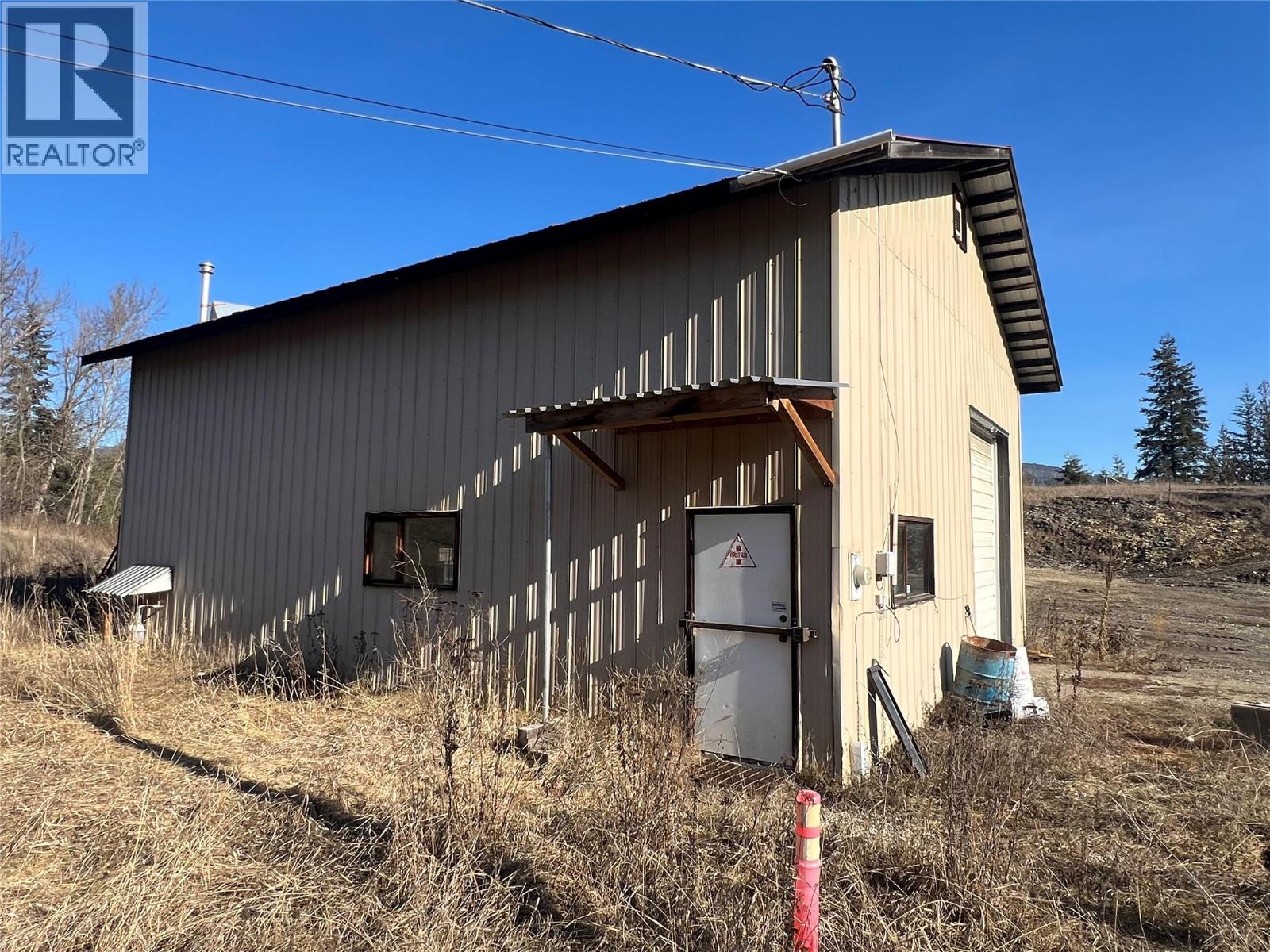  3030 40 Street Southeast, Salmon Arm