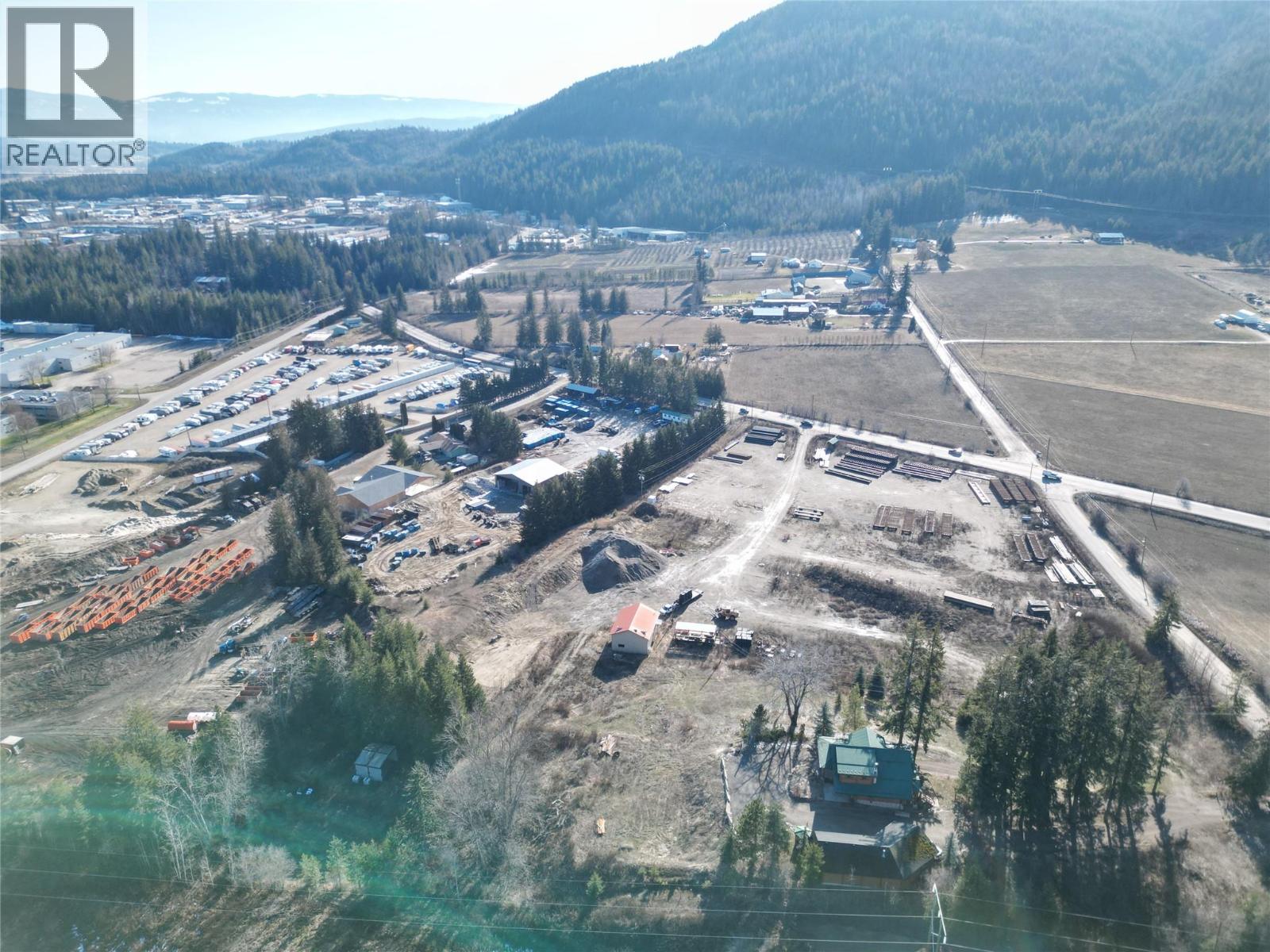  3030 40 Street Southeast, Salmon Arm