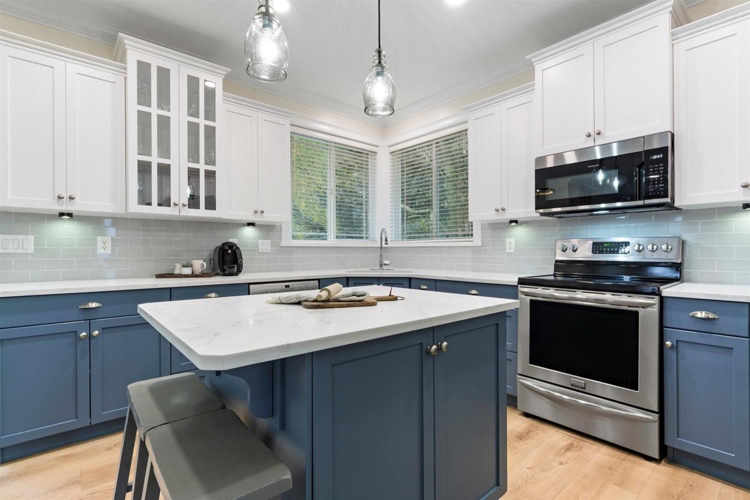 43057 VEDDER MOUNTAIN ROAD, Yarrow, Yarrow