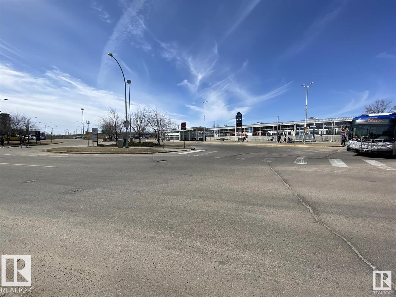 #303 4304 139 AV NW - 39