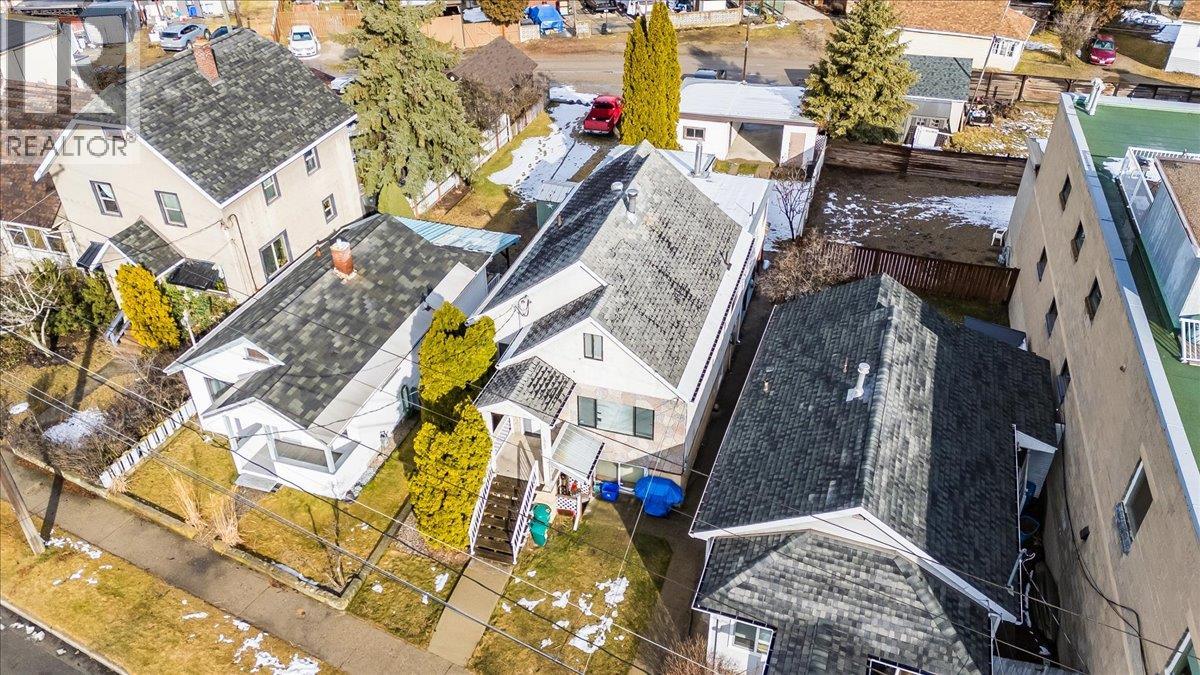 1867 FIFTH Avenue, Trail