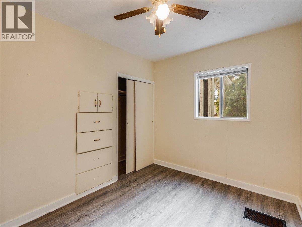 1867 FIFTH Avenue, Trail