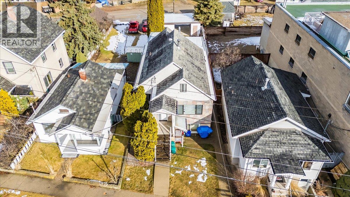 1867 FIFTH Avenue, Trail