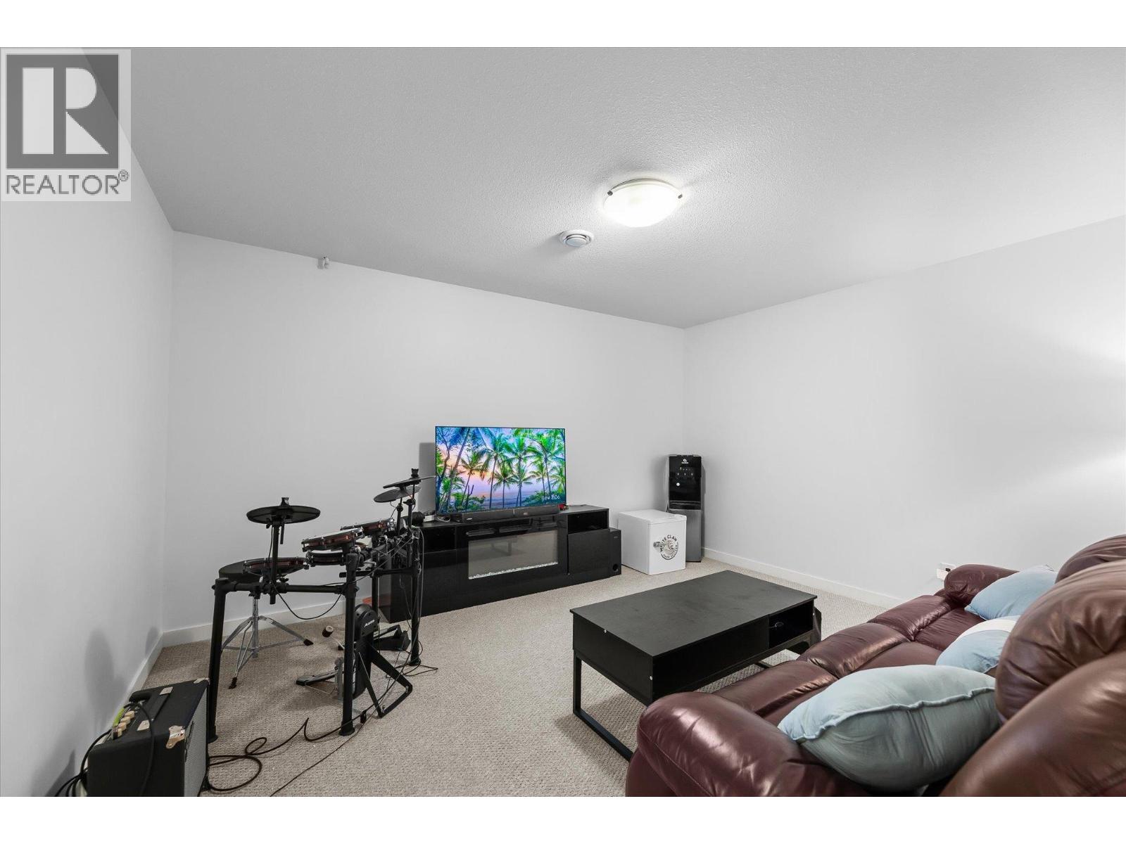  2003 Montego Street, West Kelowna