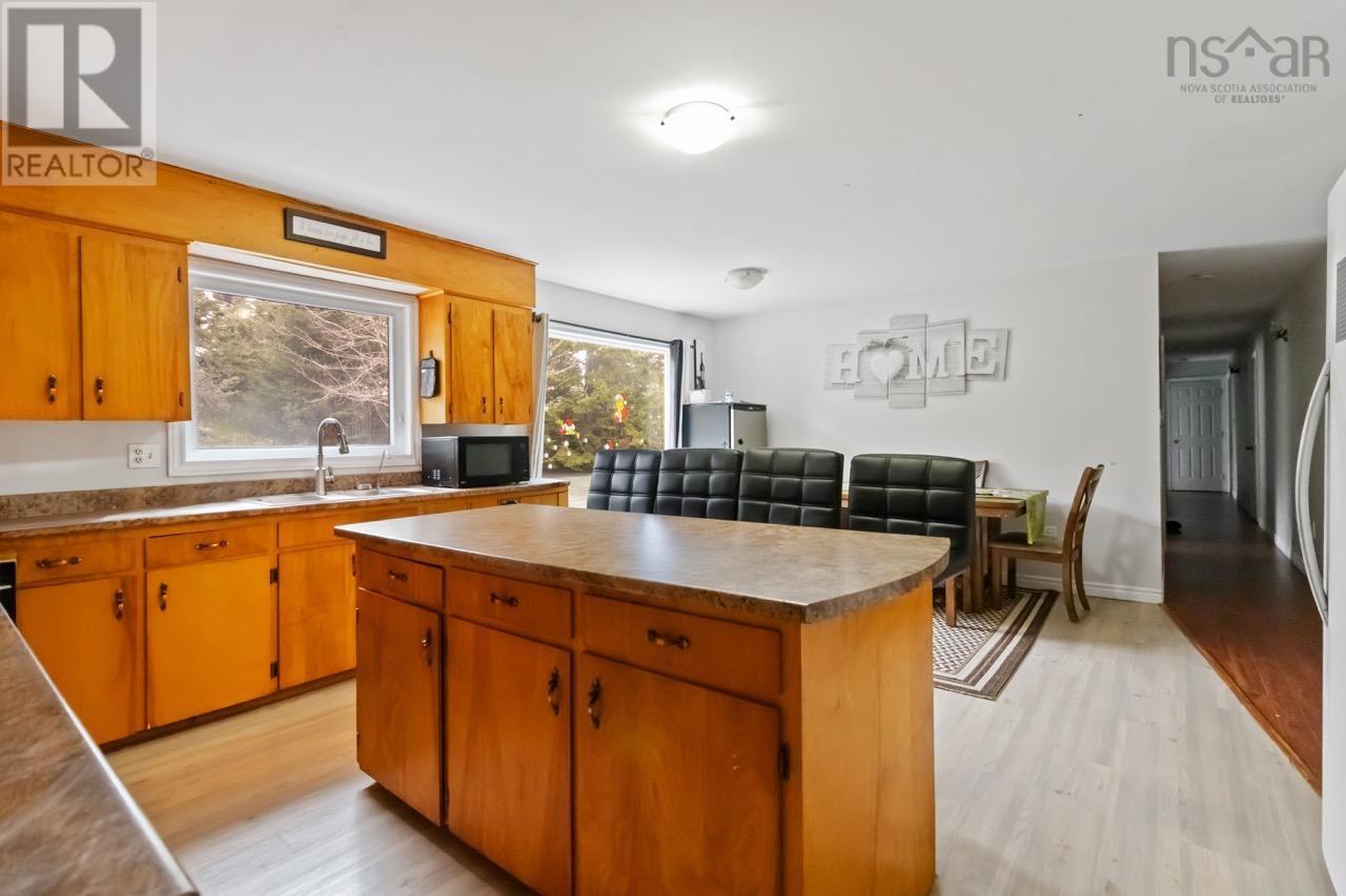 Property 20 of 40 of 3728 Prospect Road