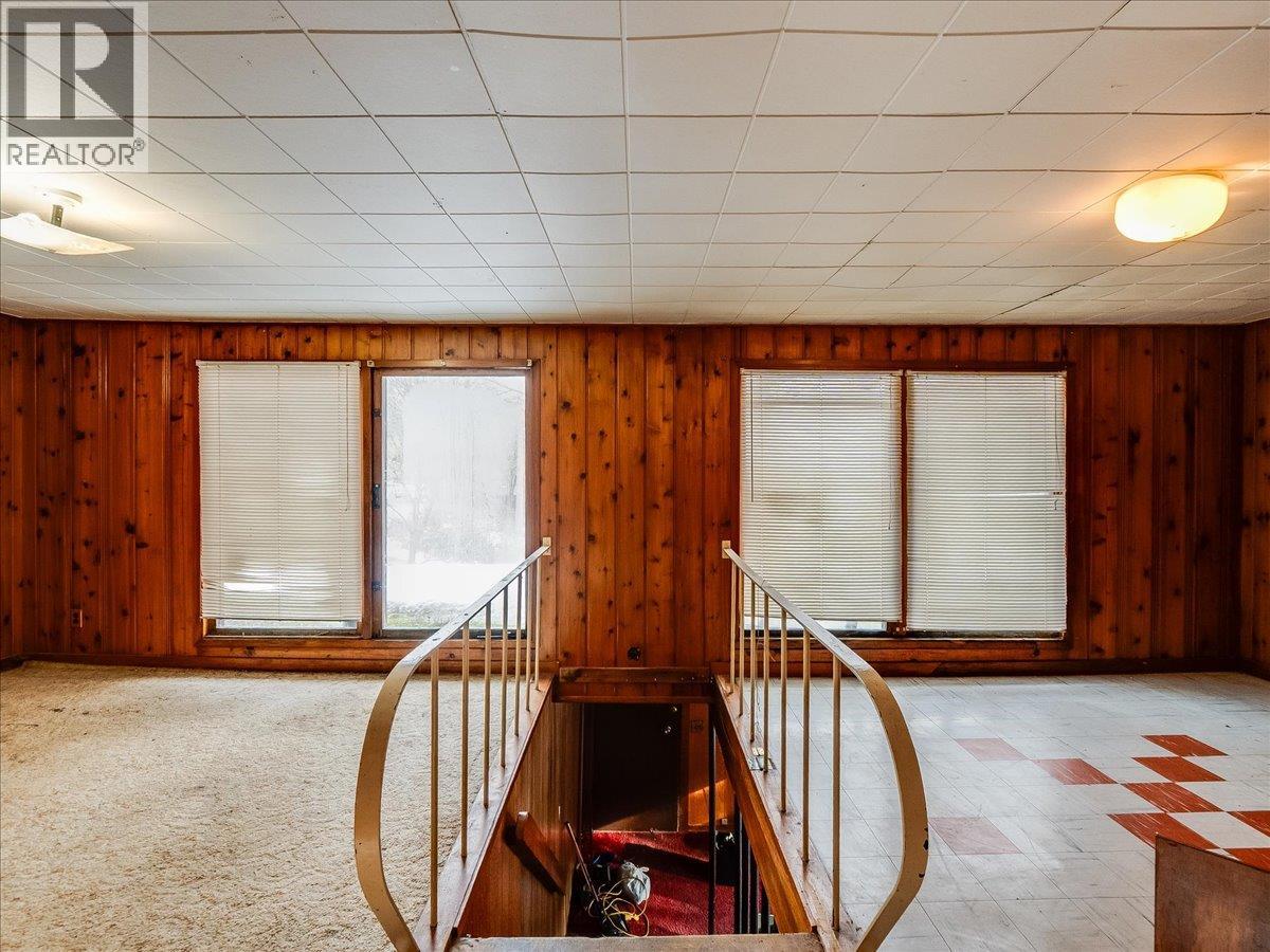 2962 Charleston Avenue, Castlegar