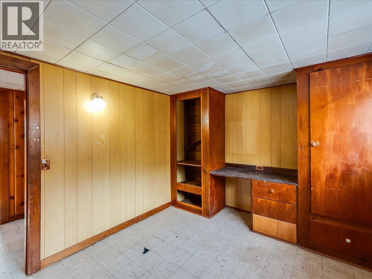 2962 Charleston Avenue, Castlegar