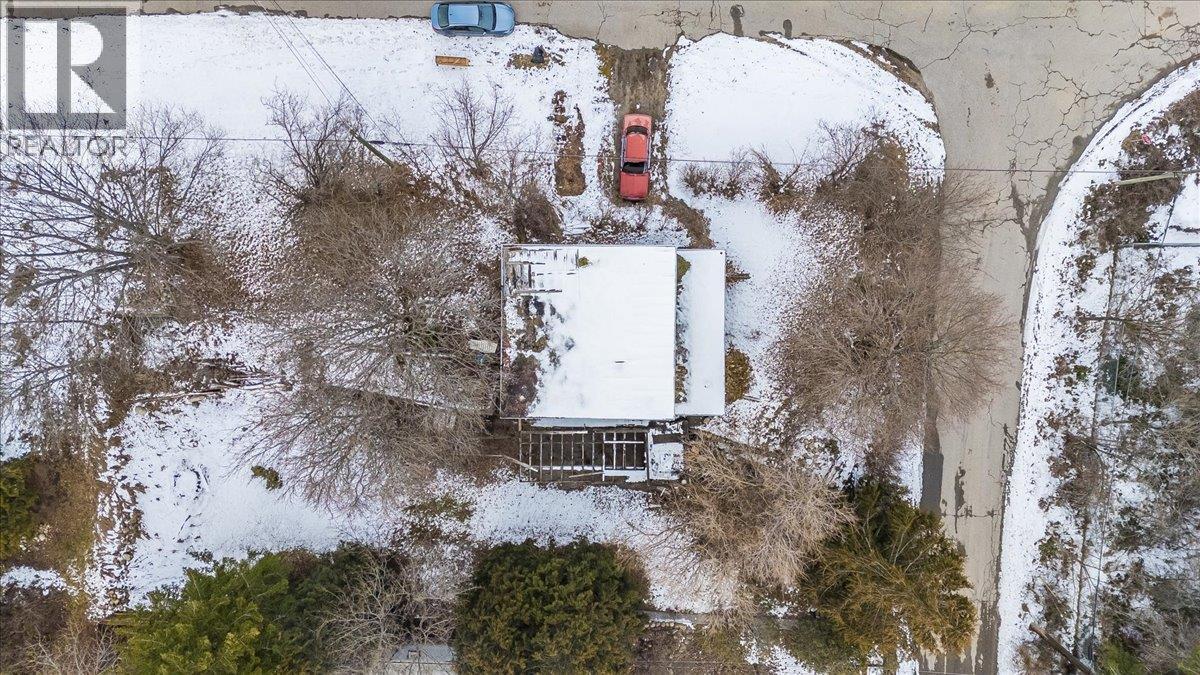 2962 Charleston Avenue, Castlegar