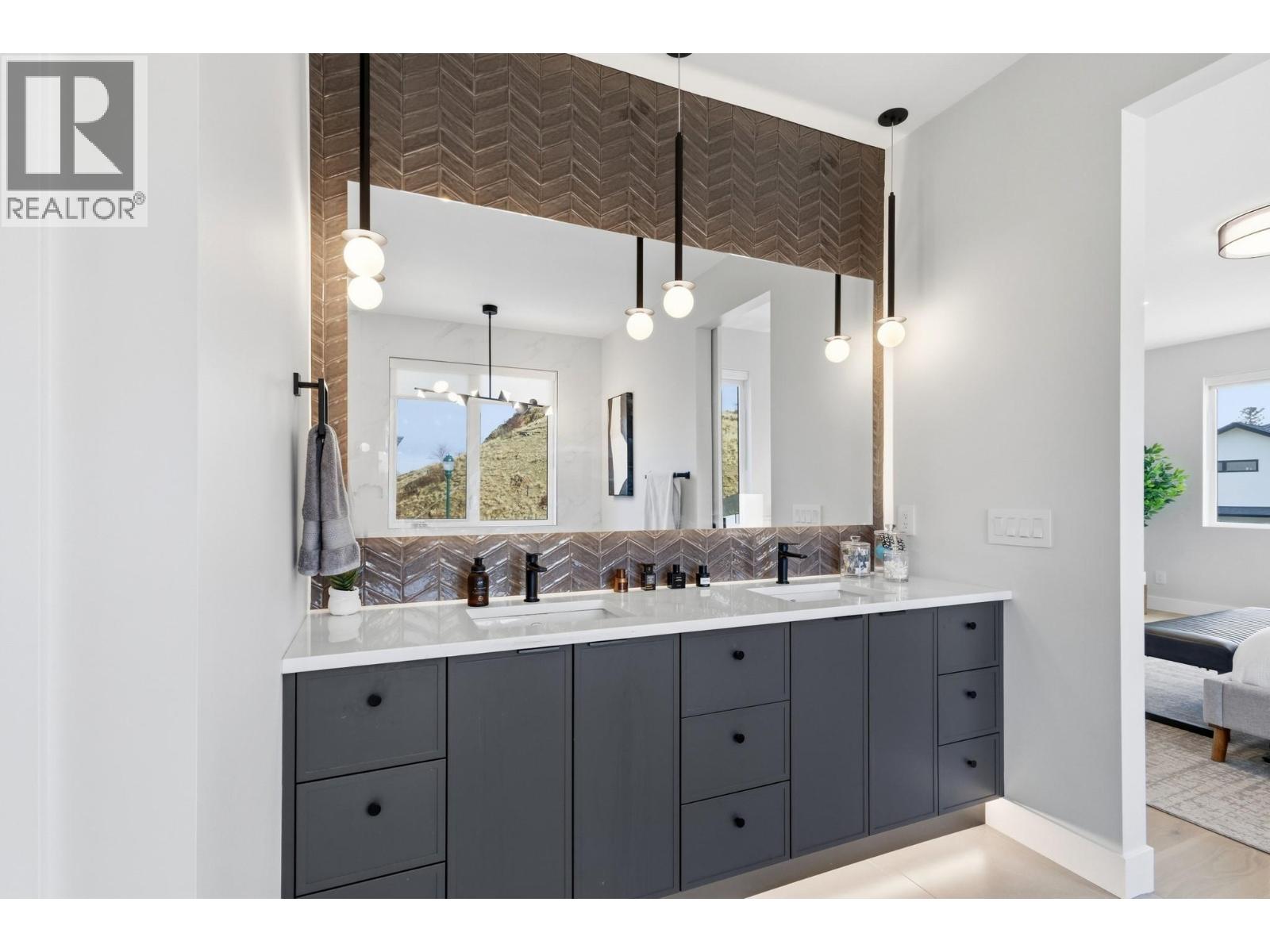 451 Vision Court, Kelowna