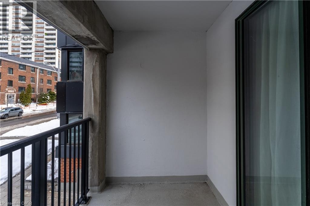 #204 87 DUKE Street - 23