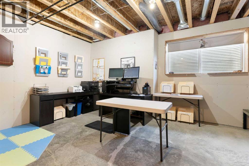 1403 Jumping Pound Common, Cochrane