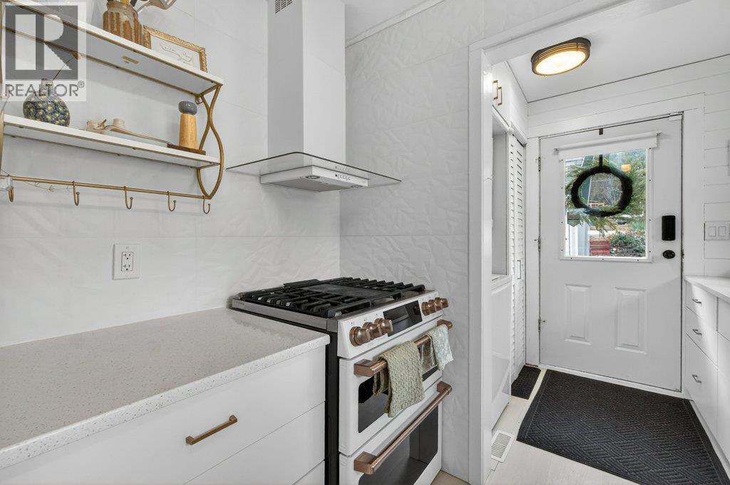 2814 Caen Road, Sorrento