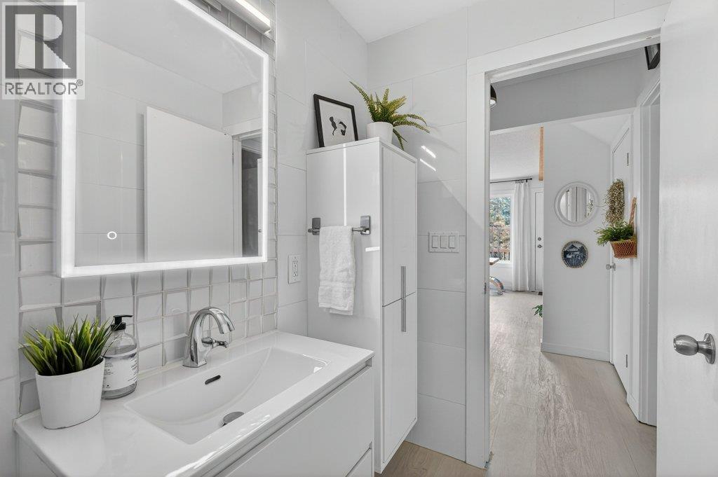 2814 Caen Road, Sorrento