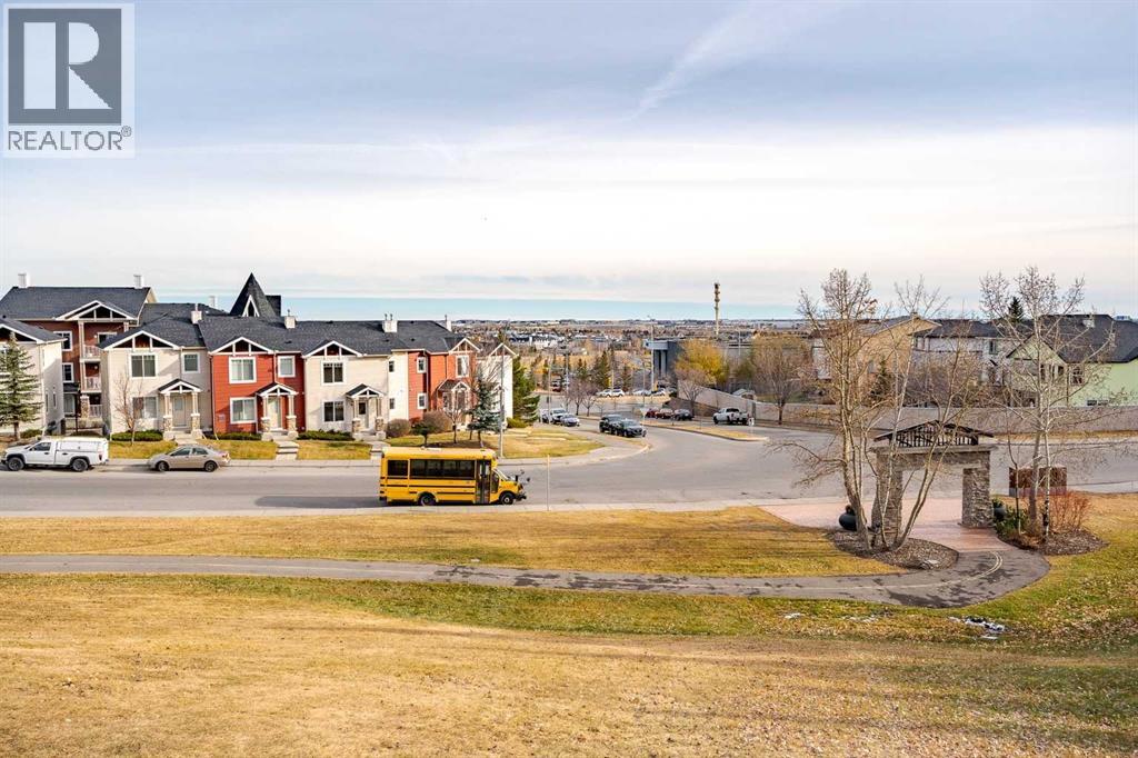 
          122 Panamount Drive Northwest
            <br/>
            <span>Calgary</span>
            , 
            <span>AB</span>
             <span>T3K6K3</span>
         - Photo 34