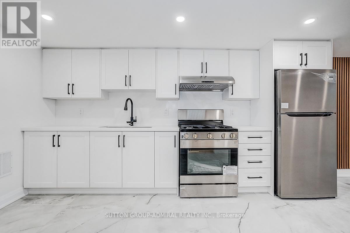 176 CHERRYWOOD DRIVE - Photo 5 of 49, Newmarket (Bristol-London), Ontario