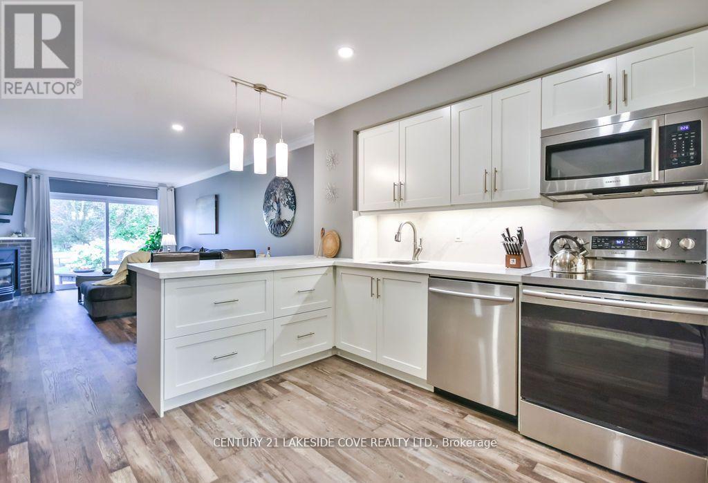 UNIT #7 - 70 LAGUNA PARKWAY - Photo 5 of 49, Ramara, Ontario