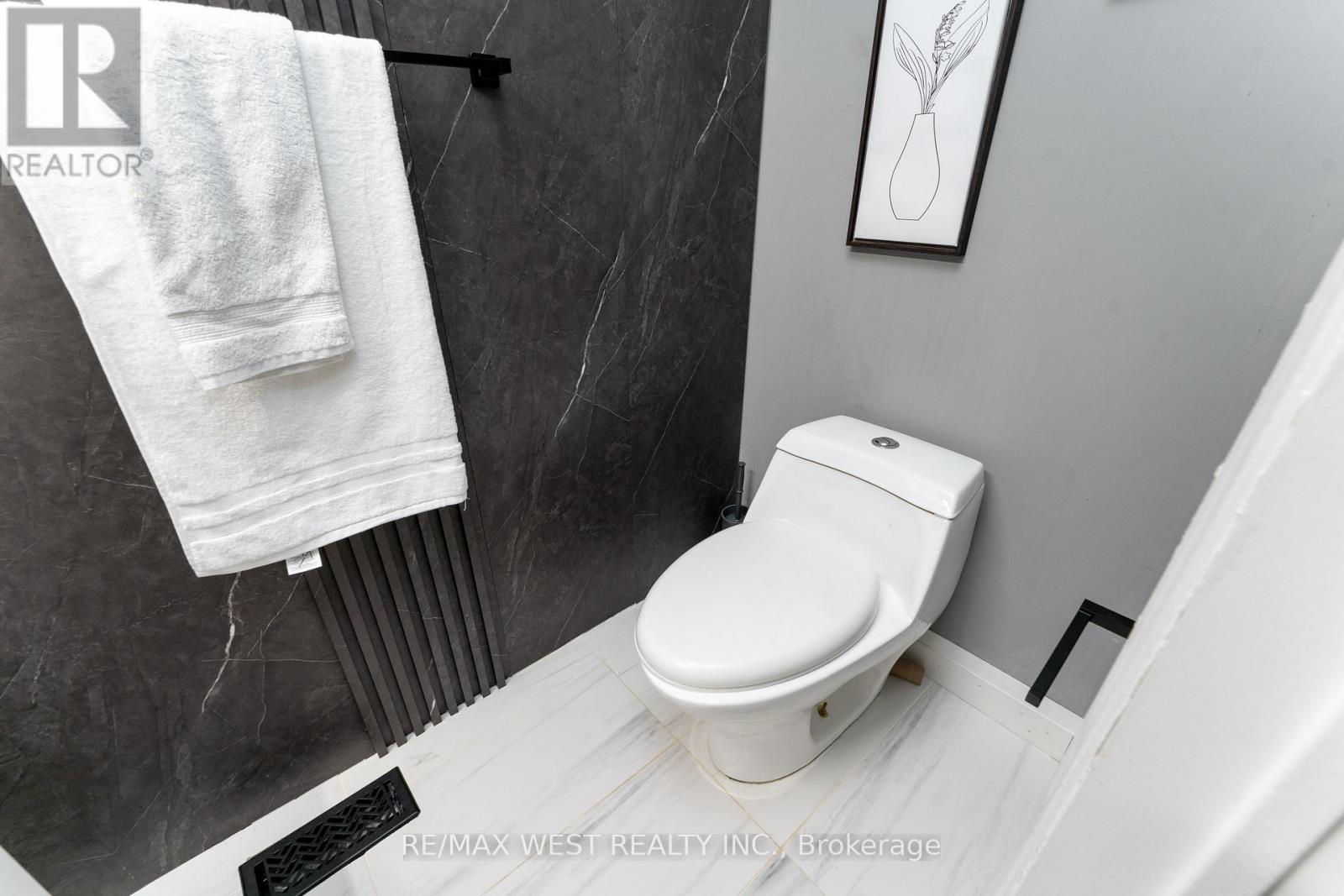 76 YELLOW AVENS BOULEVARD - 12