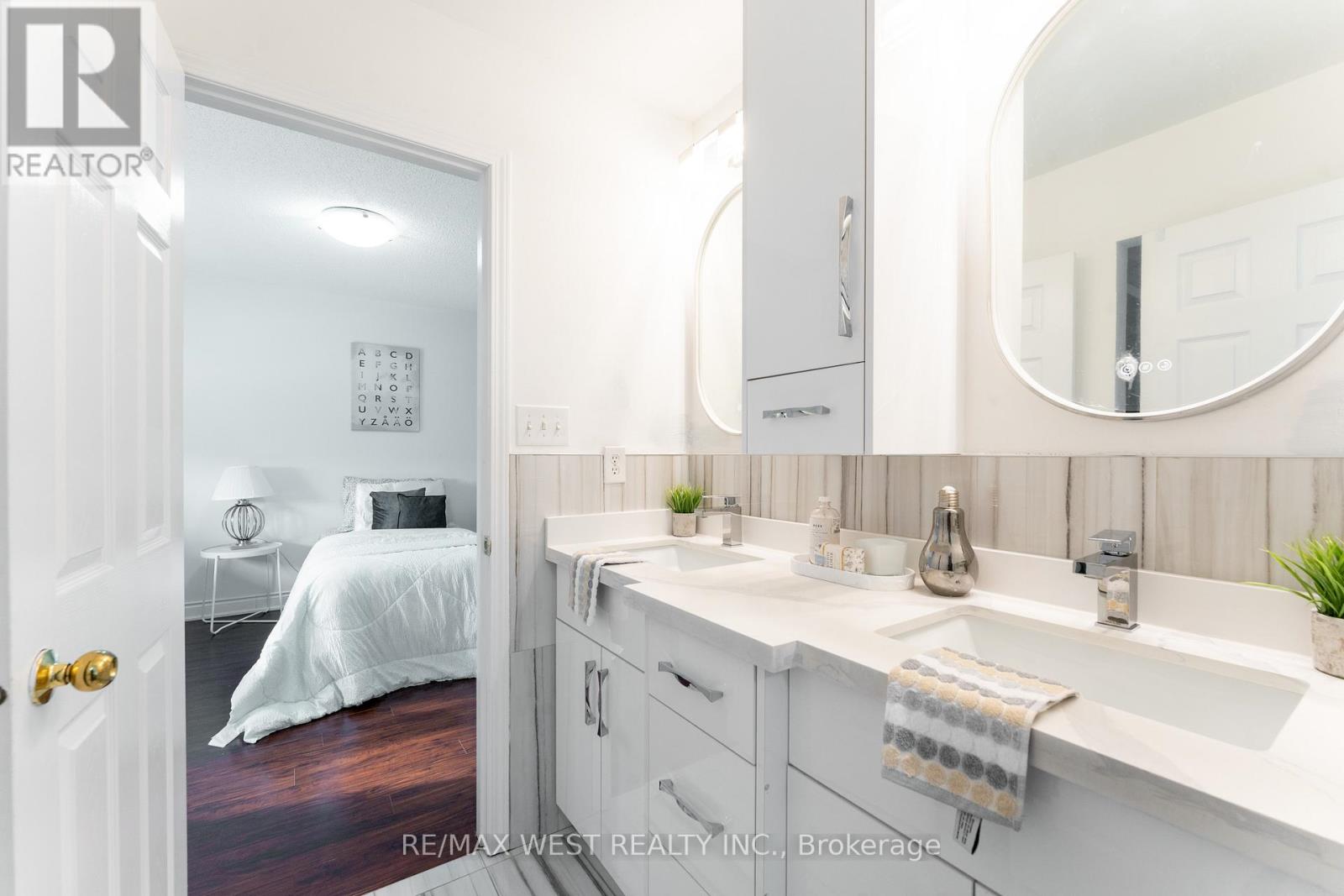 76 YELLOW AVENS BOULEVARD - 35