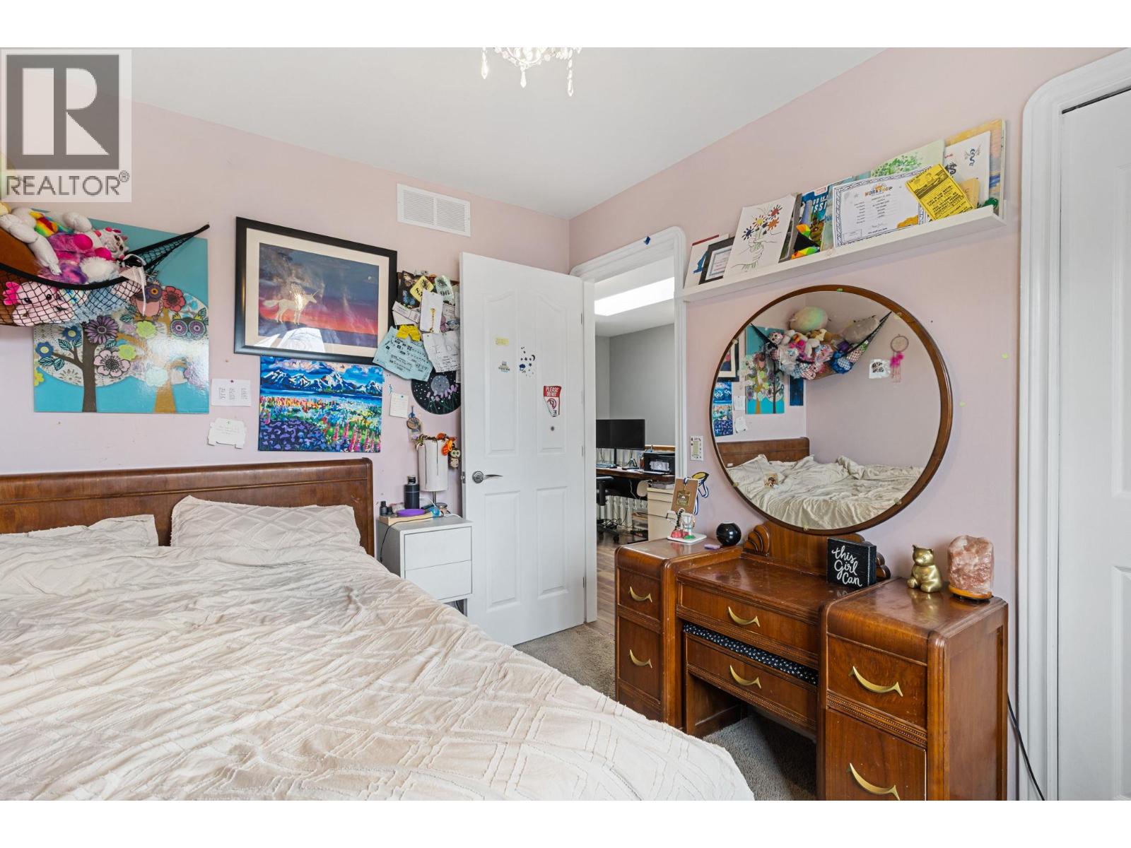  1879 Portland Avenue, Kelowna