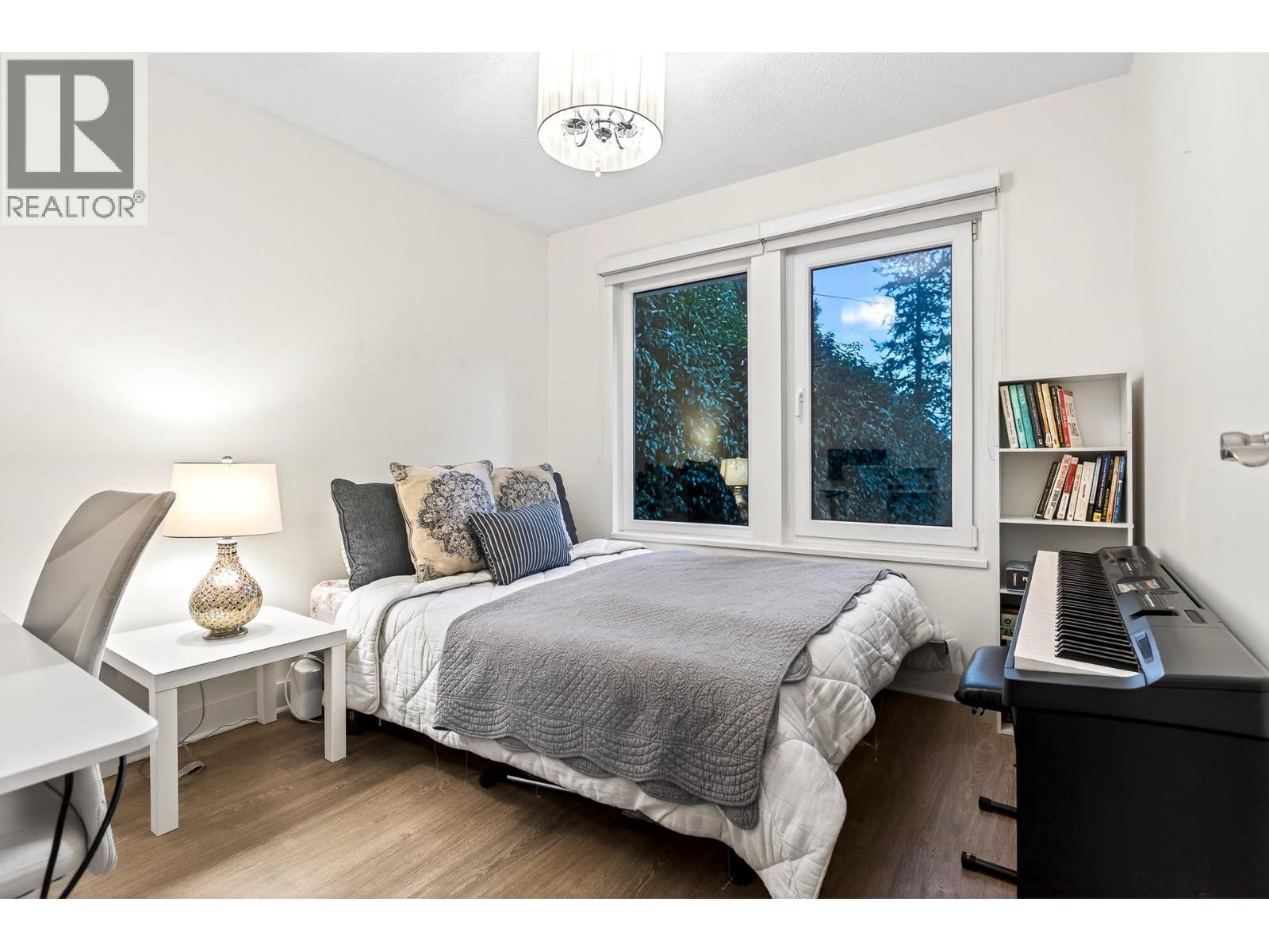 1614 LYNN VALLEY ROAD, North Vancouver
