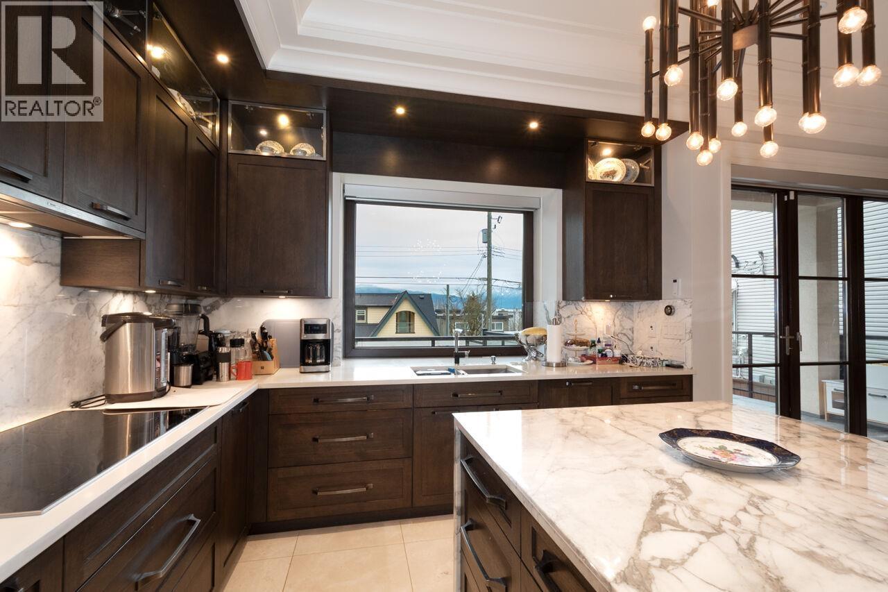 3739 W 24TH AVENUE, Vancouver