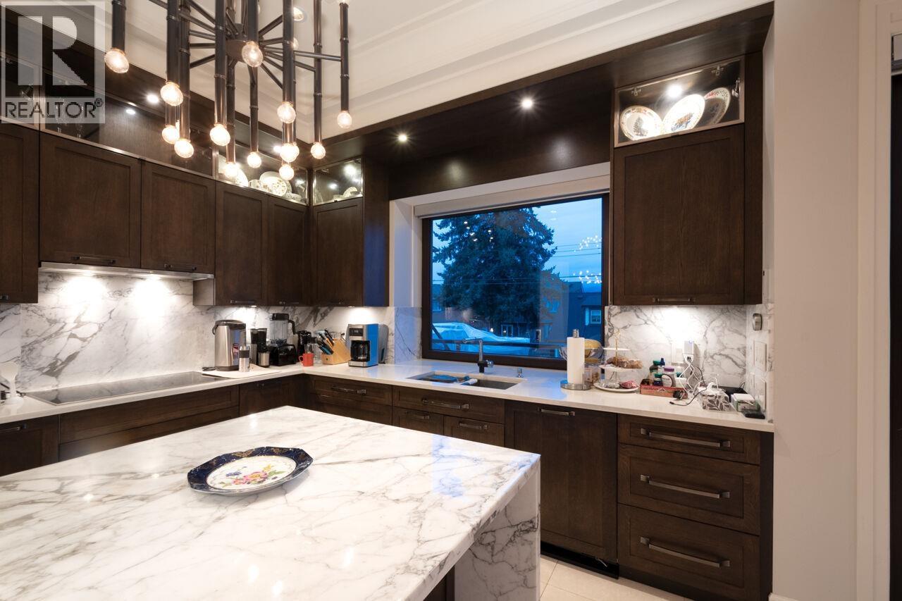 3739 W 24TH AVENUE, Vancouver