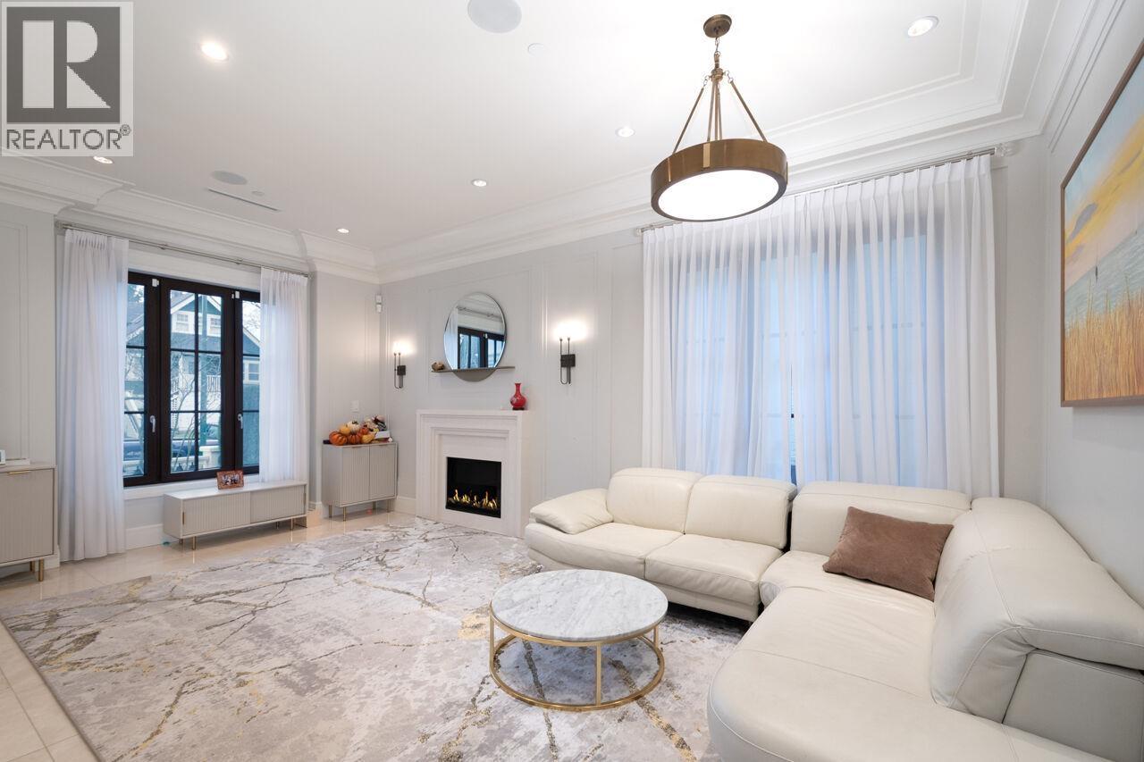 3739 W 24TH AVENUE, Vancouver