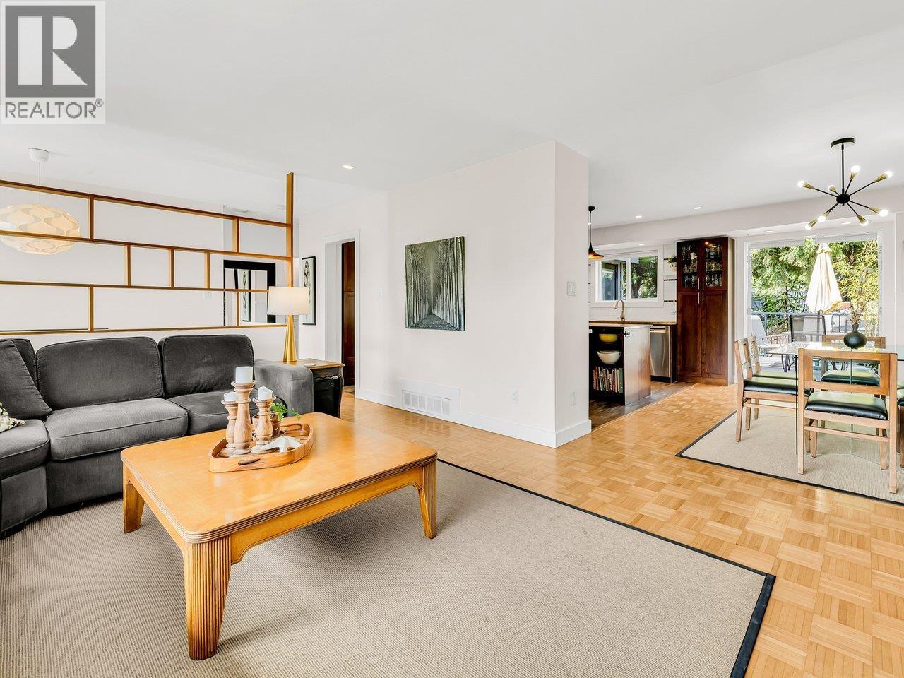 1837 LARSON ROAD, North Vancouver