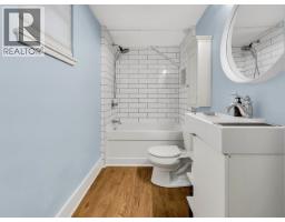 1837 Larson Road, North Vancouver, BC V7M2Z7 Photo 28