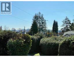 1837 Larson Road, North Vancouver, BC V7M2Z7 Photo 31