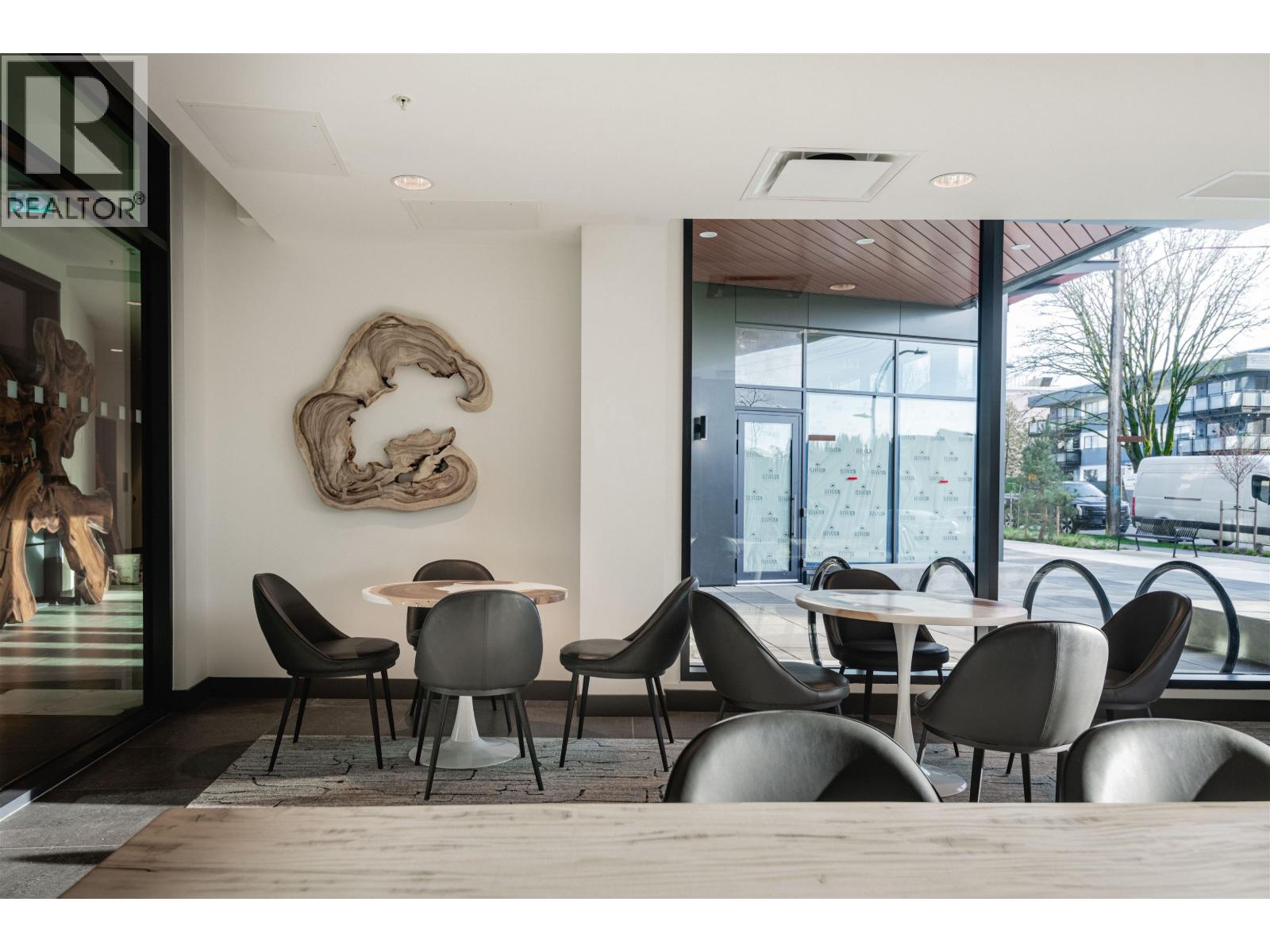 419 422 E 3RD STREET, North Vancouver