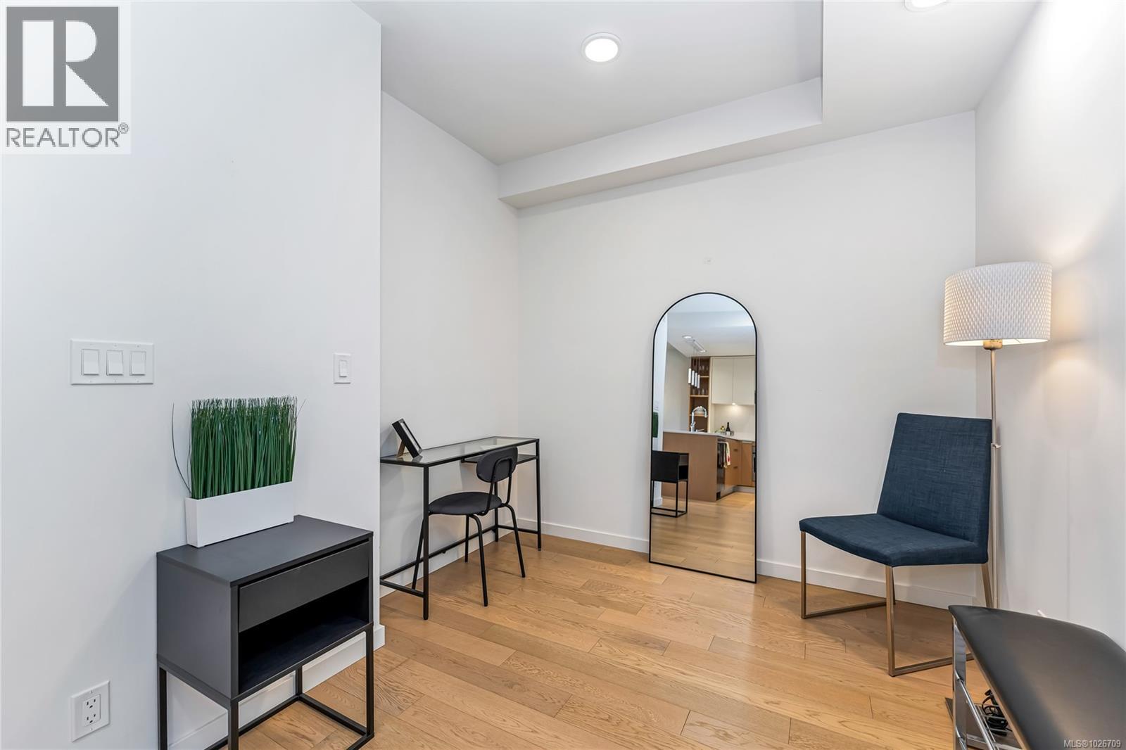 405 1033 Cook Street, Victoria