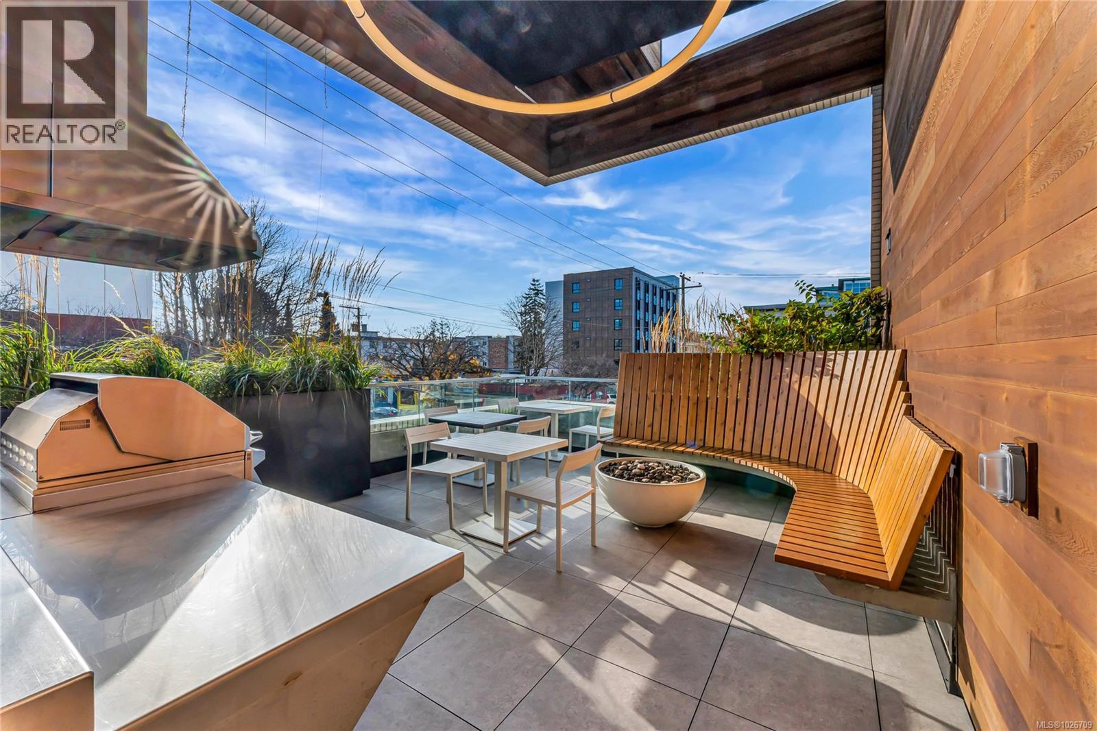 405 1033 Cook Street, Victoria