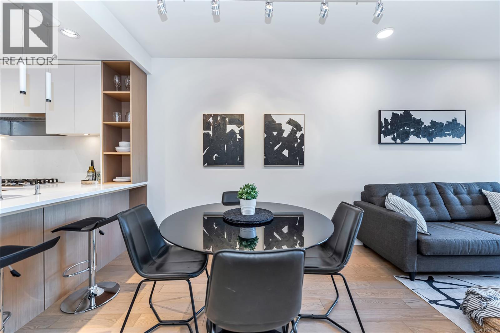 405 1033 Cook Street, Victoria